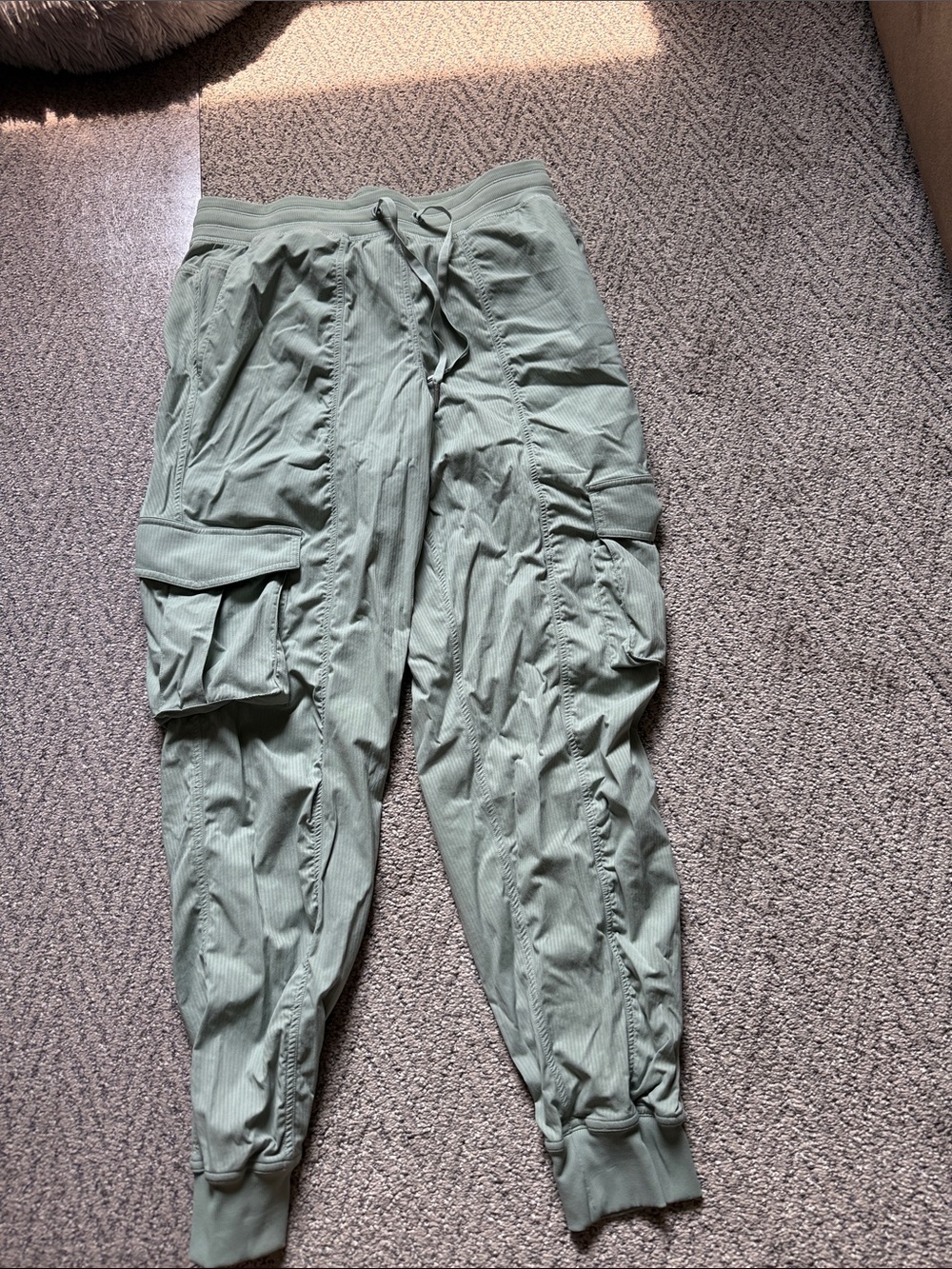 Lululemon wonens dance joggers- medium
